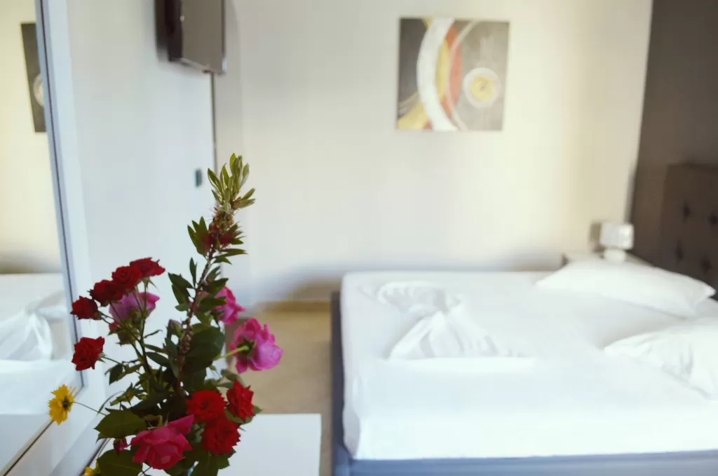 Riviera 9 - STD DBL.jpg